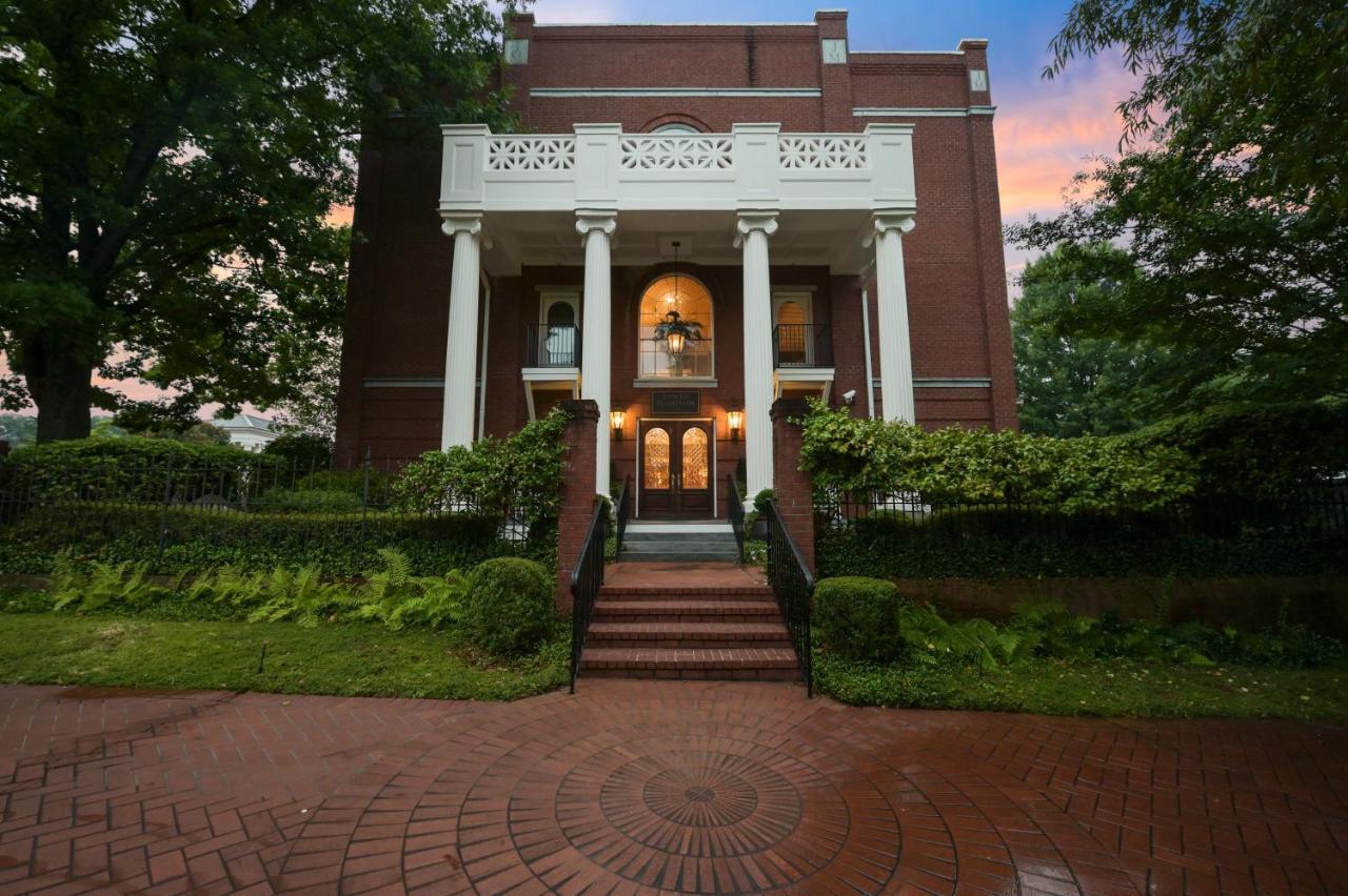 The James Madison Inn Esterno foto