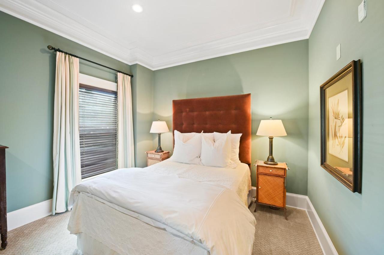 The James Madison Inn Esterno foto